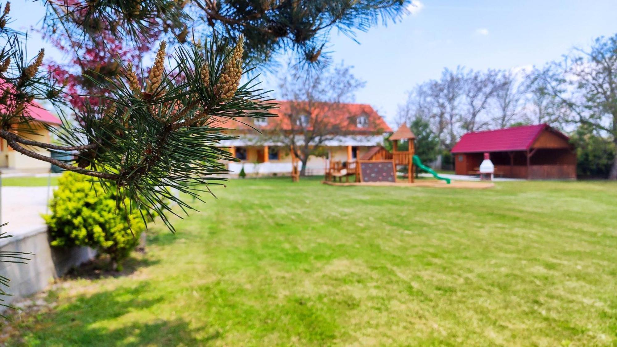 Ubytovanie Liska Radava Exterior foto